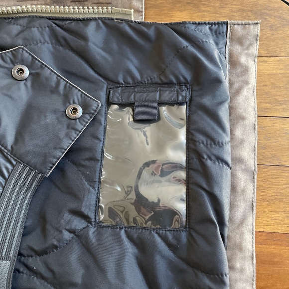 Burton Analog snowboard jacket - Picture 9 of 14